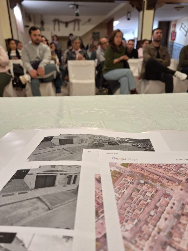 Reunión con la vecindad de Octavio Paz y Gabriel García Márquez para abordar la ordenación urbanística de varias parcelas