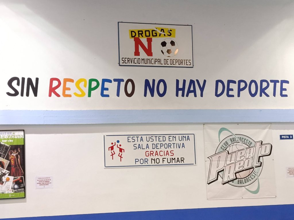 Puerto Real conmemora el Día contra la LGTBIfobia en el Deporte con la lectura de un manifiesto y un nuevo mural por la igualdad