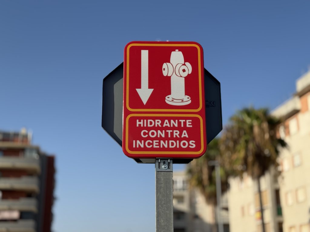 El Ayuntamiento de Puerto Real continúa trabajando en la adecuación y señalización de los hidrantes exteriores del municipio