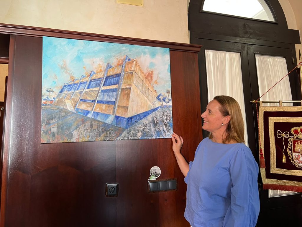 Avances en el pabellón: Aurora Salvador acuerda con Diputación la dirección de obra