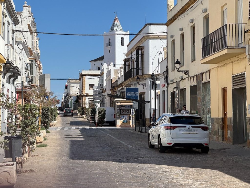 El Ayuntamiento de Puerto Real defiende la ampliación de las licencias de taxi para mejorar un servicio con carencias históricas